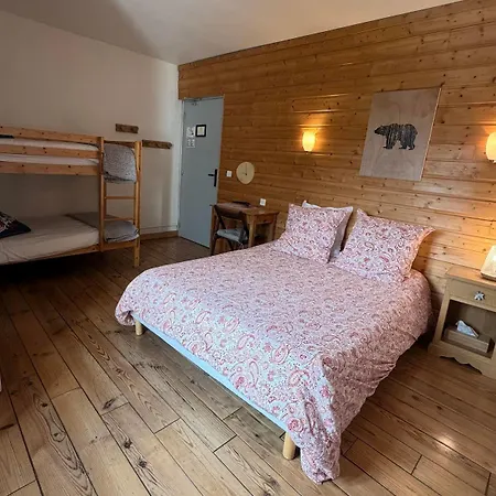 De La Foret - Hotel 3*
