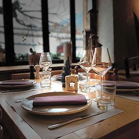 De La Foret - Hotel