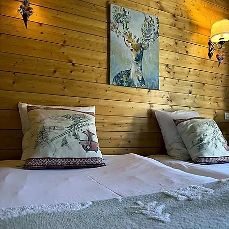 Hotel De La Forêt -