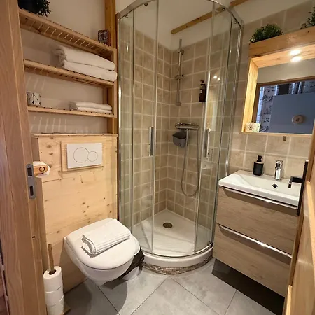 De La Forêt - 3* Auris