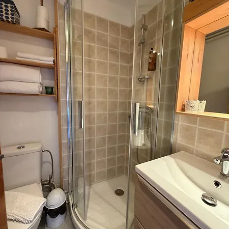De La Forêt - 3* Auris